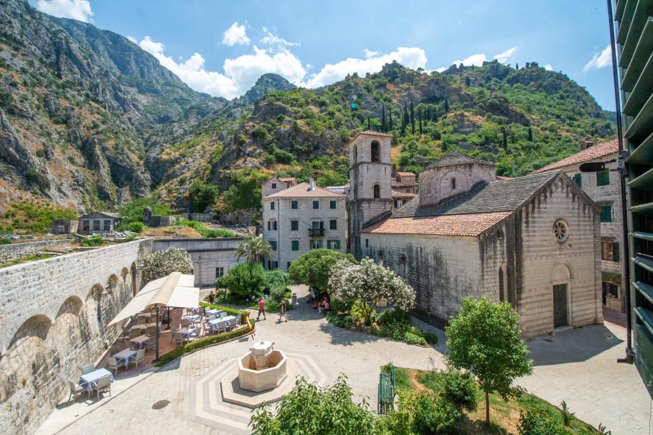 Kotor Nest Hotel Buitenkant foto